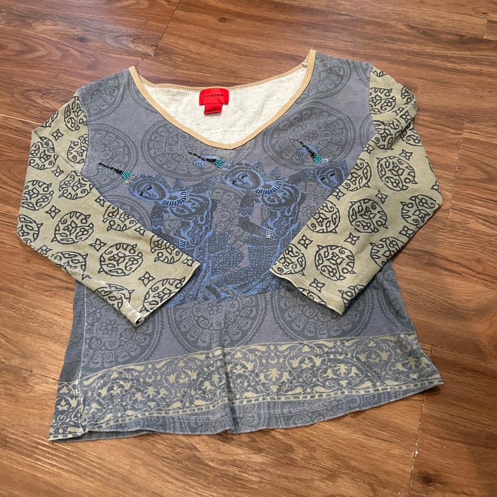 Vintage patterned 3/4 sleeve top with beaded accents